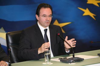 14 papakonstantinou2 news 330x220 Δηλώσεις Υπουργού ΠΕΚΑ και για το σχέδιο «Ήλιος», στο περιθώριο της συνεδρίασης του Συμβουλίου Υπουργών Ενέργειας της ΕΕ στις Βρυξέλες