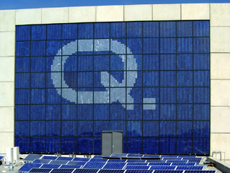 7 κτίριο q cells 330χ250 H Q Cells προμηθεύει φωτοβολταϊκά πλαίσια ισχύος 7 MW στο ΙΚΕΑ στην Ιταλία